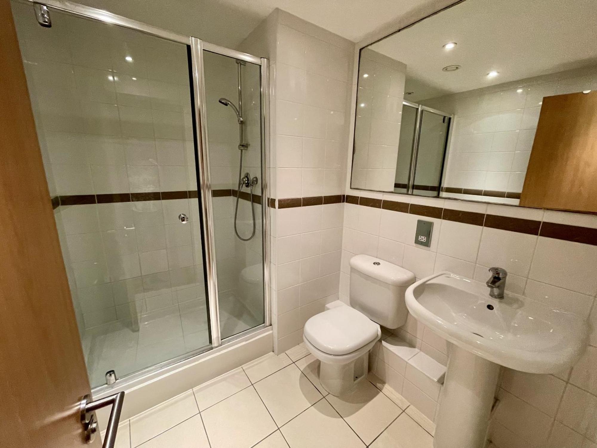 Stunning 2-Bed Town Centre Apartment - Hosted By Hutch Lifestyle Leamington Spa Kültér fotó