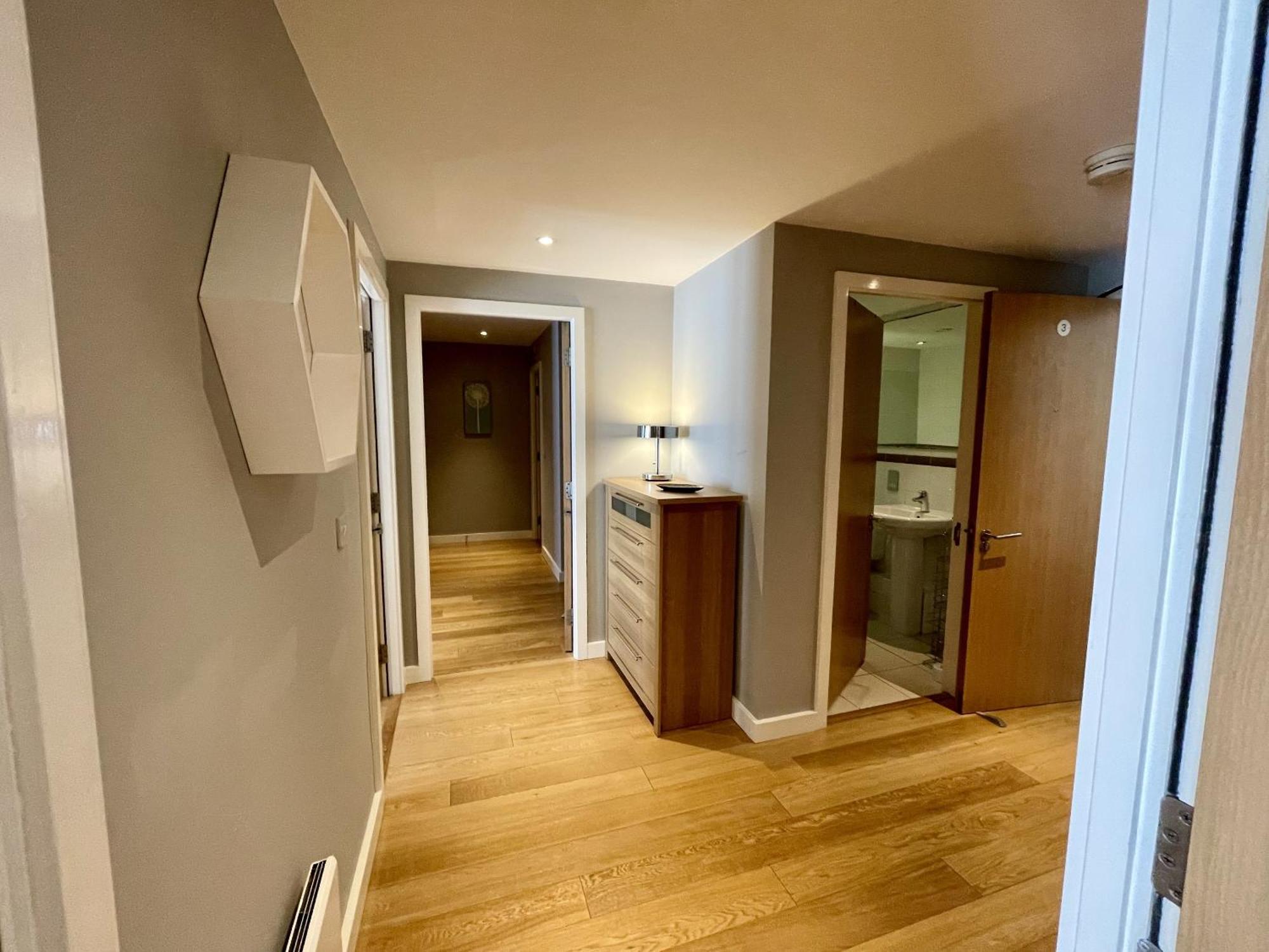 Stunning 2-Bed Town Centre Apartment - Hosted By Hutch Lifestyle Leamington Spa Kültér fotó